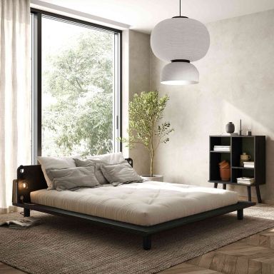 Lit en pin massif noir PEEK BED avec tête de lit fonctionnelle
